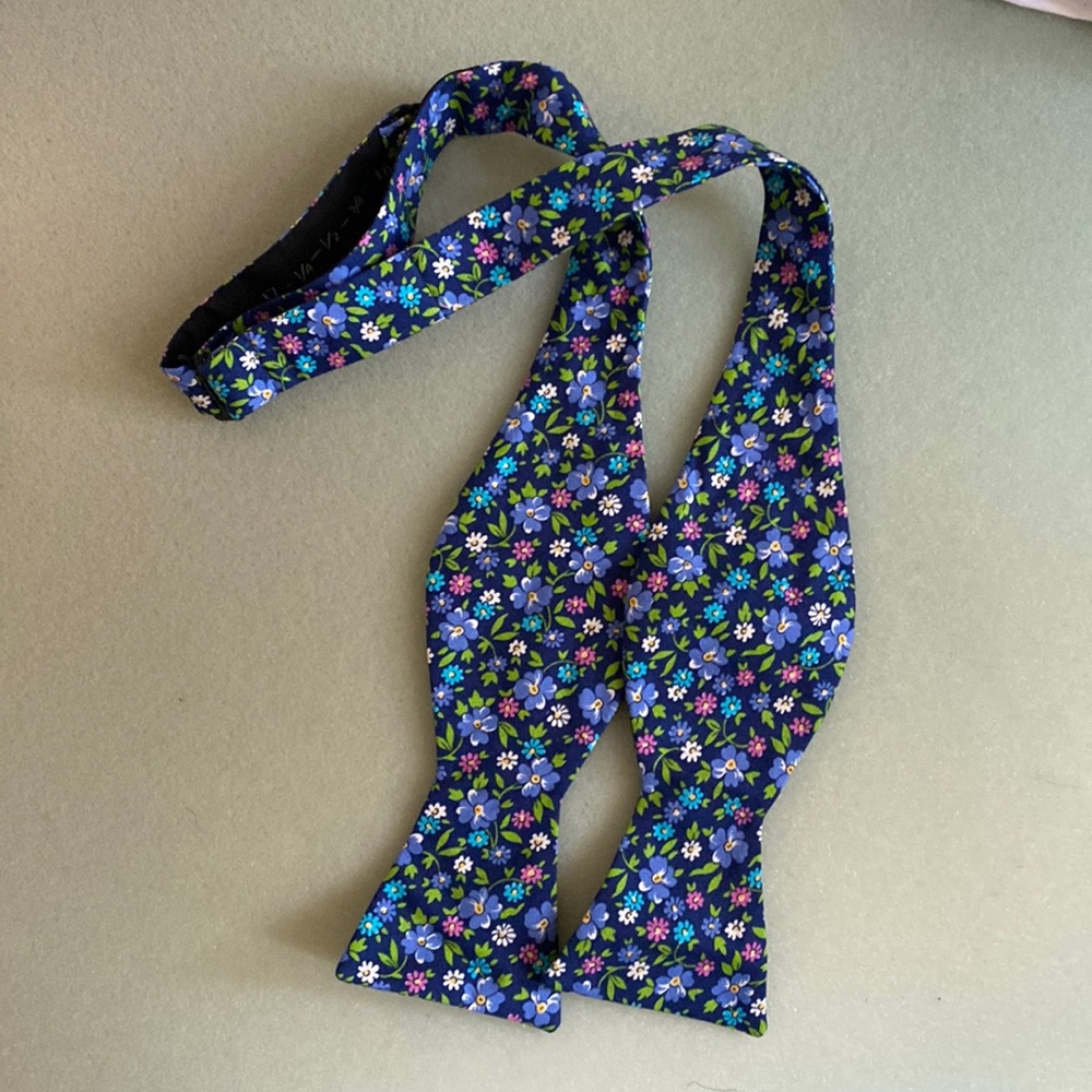 NWOT men's ted baker london floral bow tie